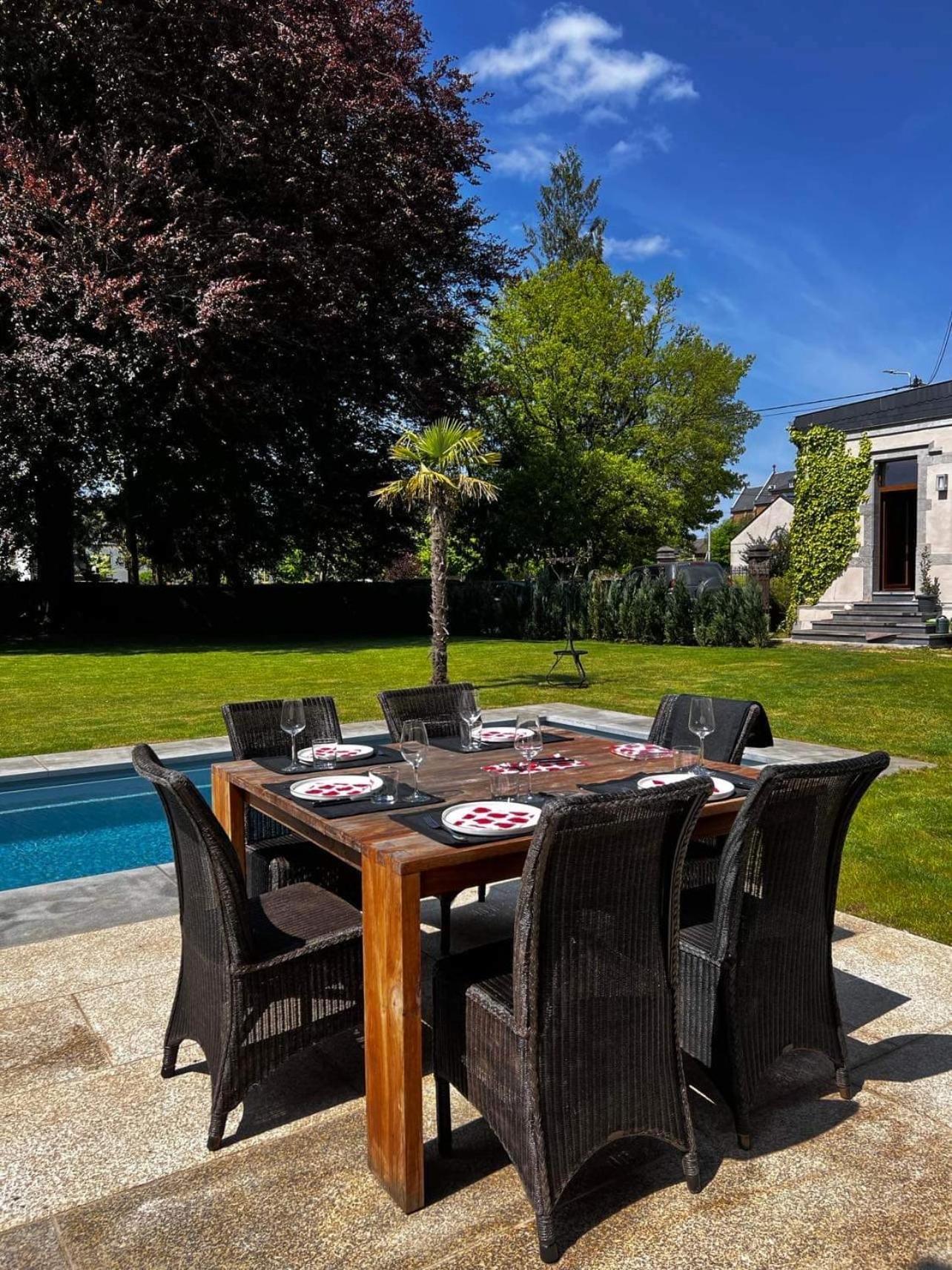Homestay Villa O Virton Zewnętrze zdjęcie