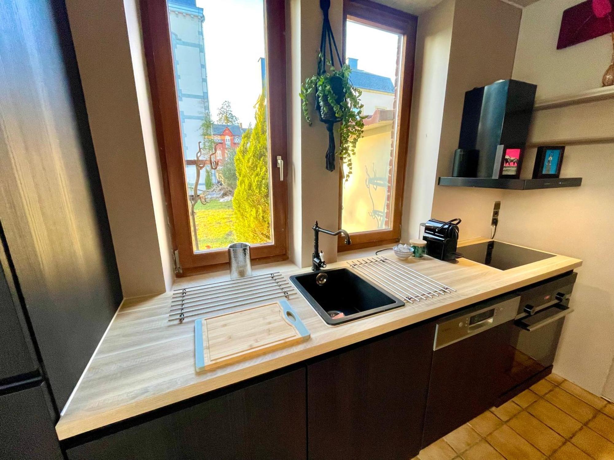 Homestay Villa O Virton Zewnętrze zdjęcie